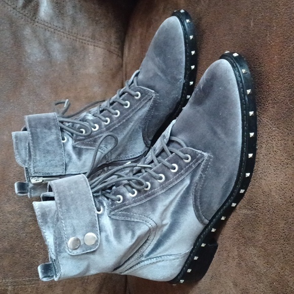 Vince Camuto Shoes - Vince Camuto VC Talorini Smooth Velvet Granite Peak Studded Combat Boots - 7.5